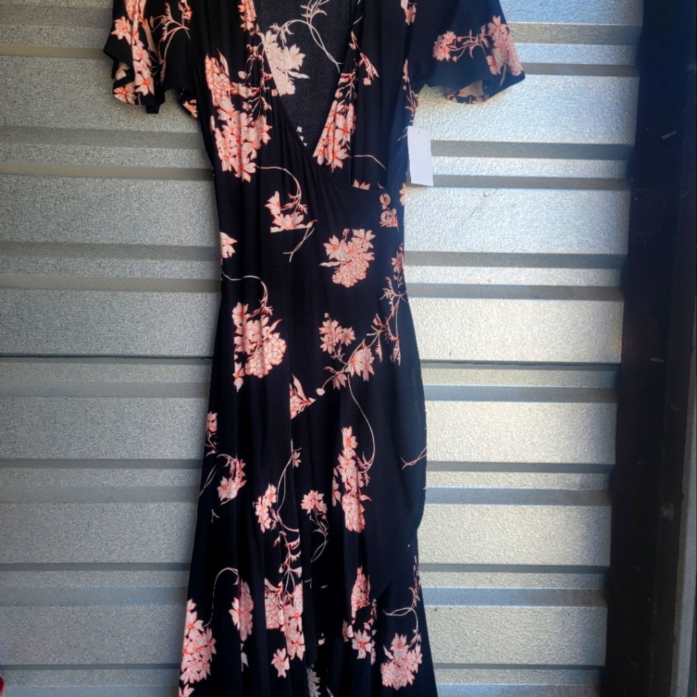 CHELSEA28 DRESS NEW WITH TAGS